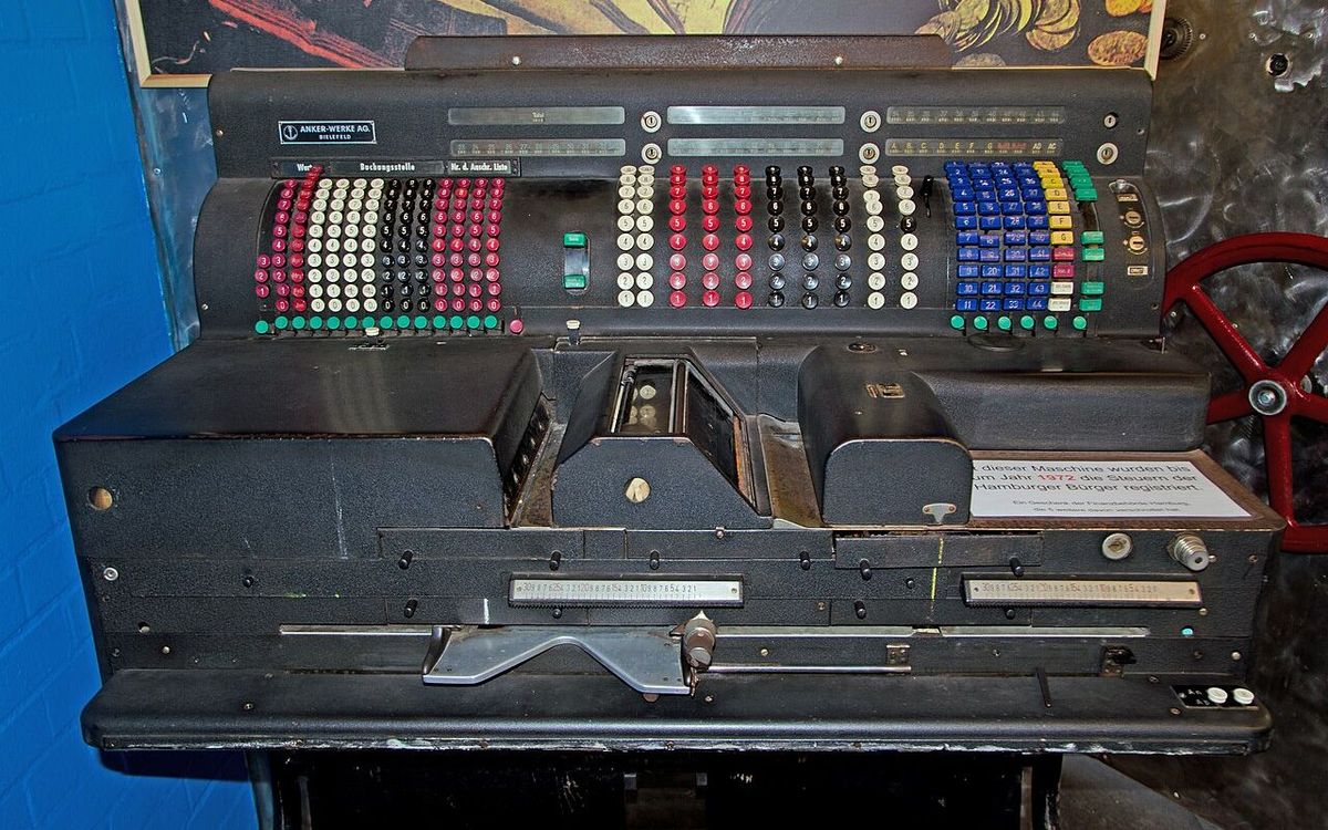 Steuerregistriermaschine