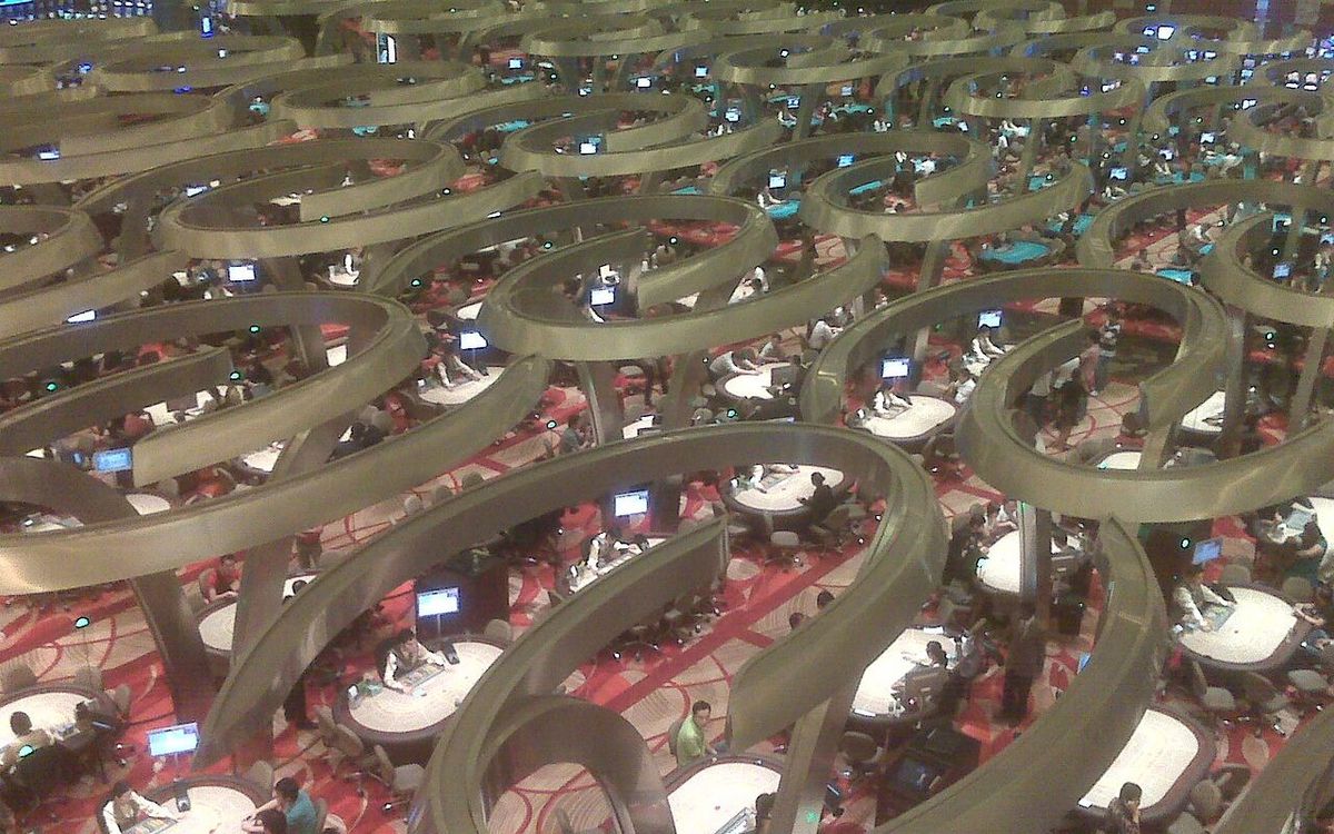 BaccaratTables-Casino-MarinaBaySands-Singapore-20100507