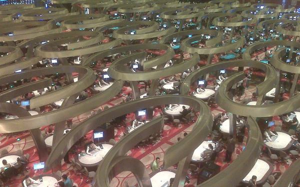 BaccaratTables-Casino-MarinaBaySands-Singapore-20100507