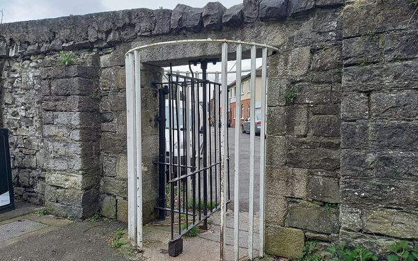 23 Park Lane access to Chapelizod village 01